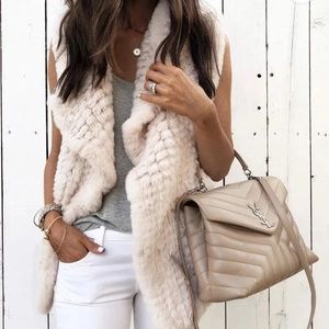 Love token fur vest